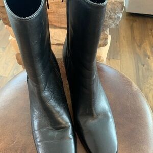 ColdWater Creek ankle boots size 8M black 8” zipper inside whip stitch outside